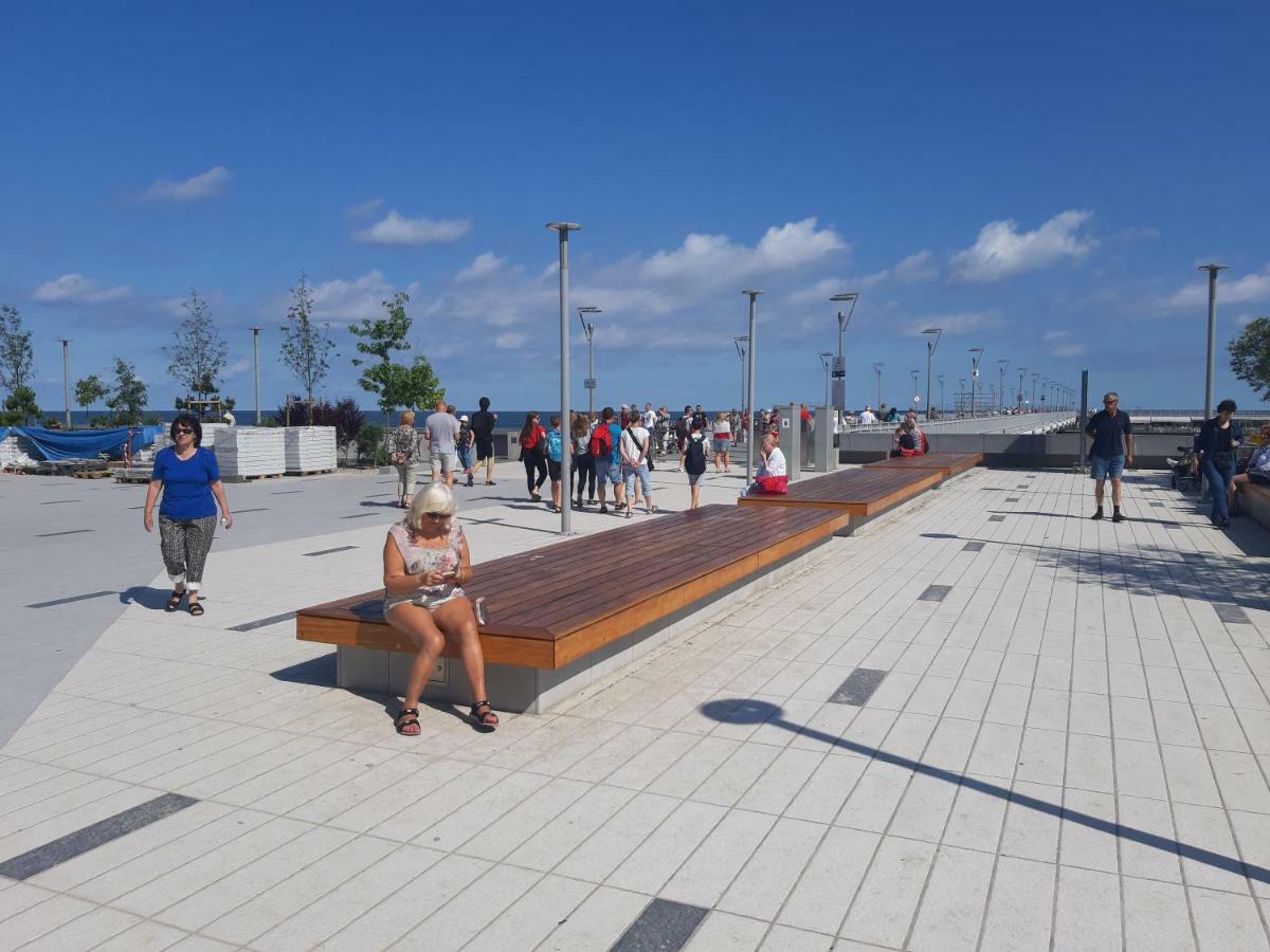 Apartament Baltyk Nadmorskie Tarasy Z Parkingiem Kolobrzeg Luaran gambar