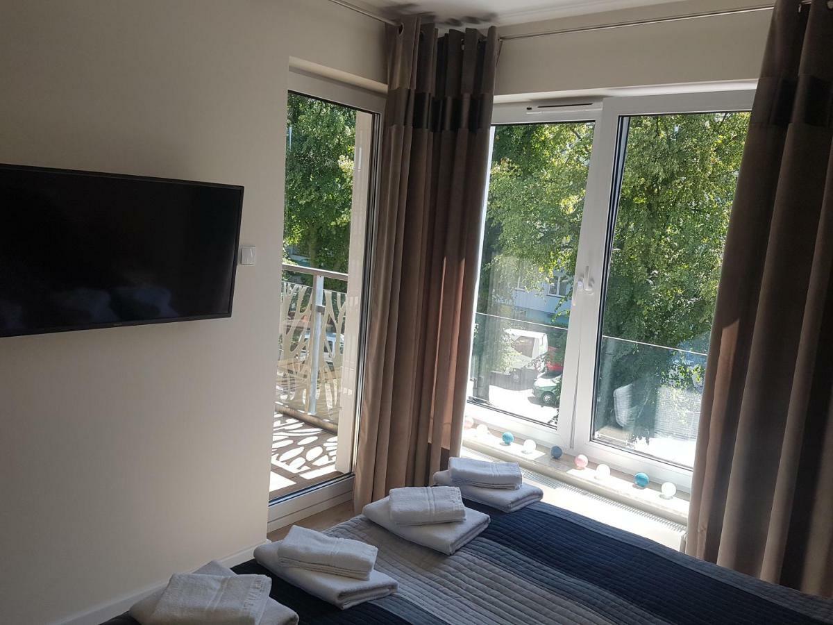 Apartament Baltyk Nadmorskie Tarasy Z Parkingiem Kolobrzeg Luaran gambar