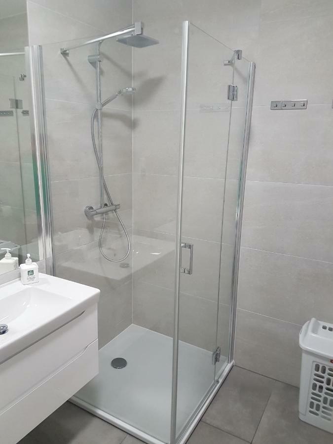 Apartament Baltyk Nadmorskie Tarasy Z Parkingiem Kolobrzeg Luaran gambar