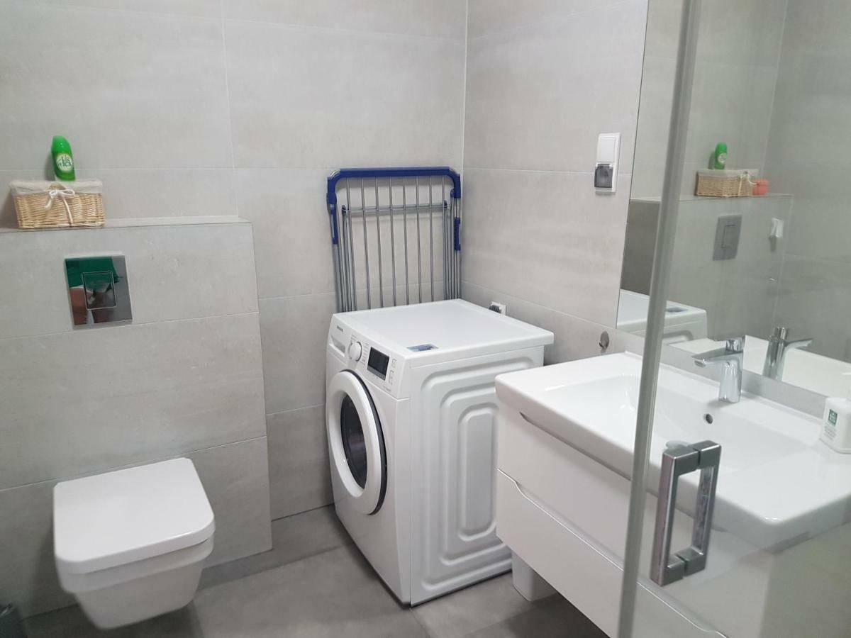Apartament Baltyk Nadmorskie Tarasy Z Parkingiem Kolobrzeg Luaran gambar
