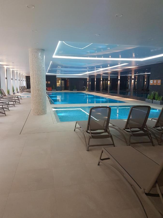Apartament Baltyk Nadmorskie Tarasy Z Parkingiem Kolobrzeg Luaran gambar